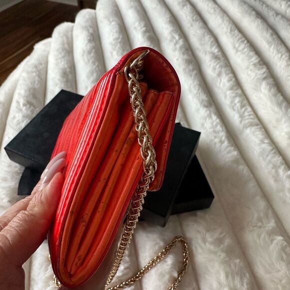 Chanel Red Quilted Boy Flap Wallet - Picture 3 of 16